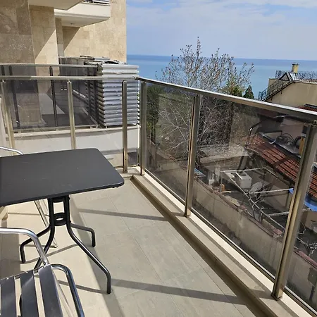 Europroperties Skyline Appartement